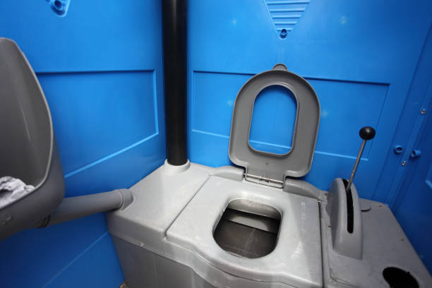 Best Portable restroom trailer rental  in Independence, LA