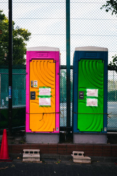 Porta potty delivery and setup in Independence, LA